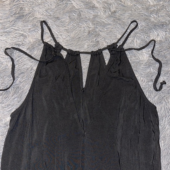 Aeropostale Key Hole Halter Black Romper. - Picture 6 of 8